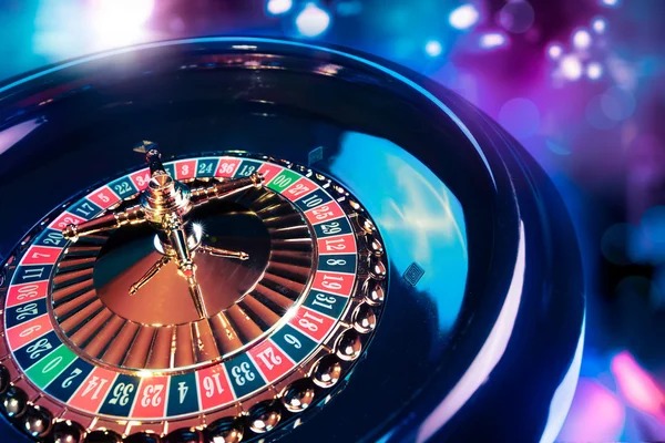 at 999 এর প্রধান গেম স্ক্রিন